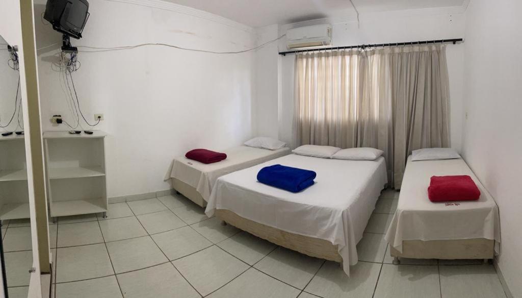 Hotel Santos Reis Trindade  Exterior foto